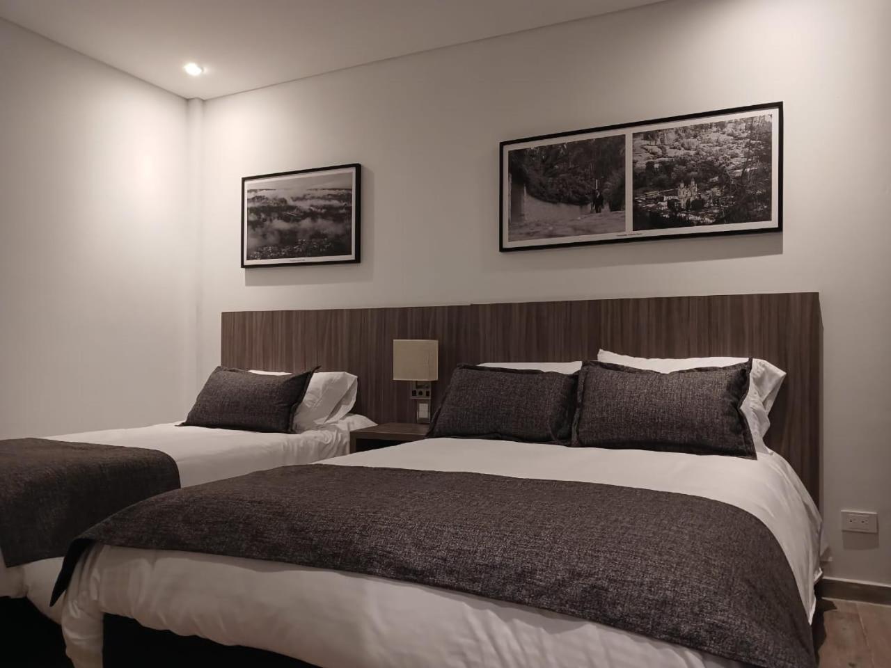 Hotel Santino Jenesano Luaran gambar