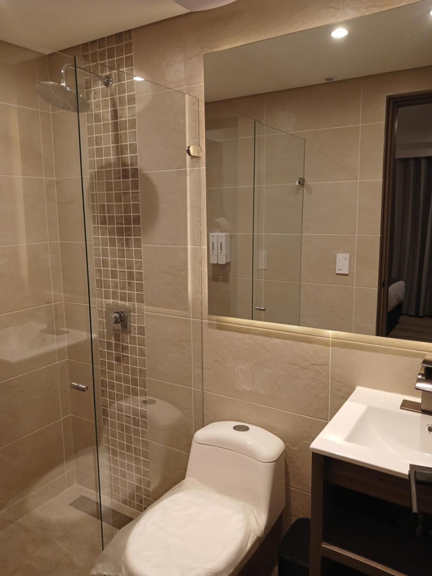 Hotel Santino Jenesano Luaran gambar