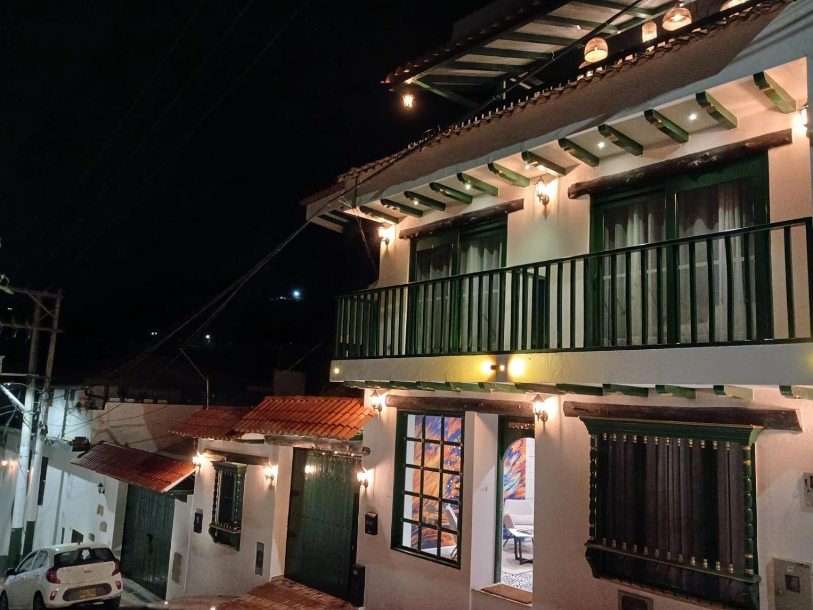 Hotel Santino Jenesano Luaran gambar